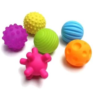 Set de 6 Pelotas Con Texturas